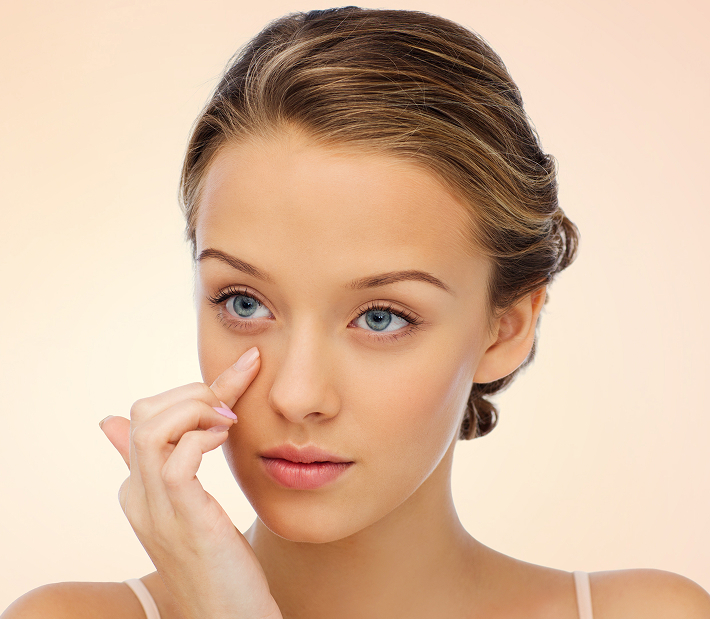 traitement sous les yeux